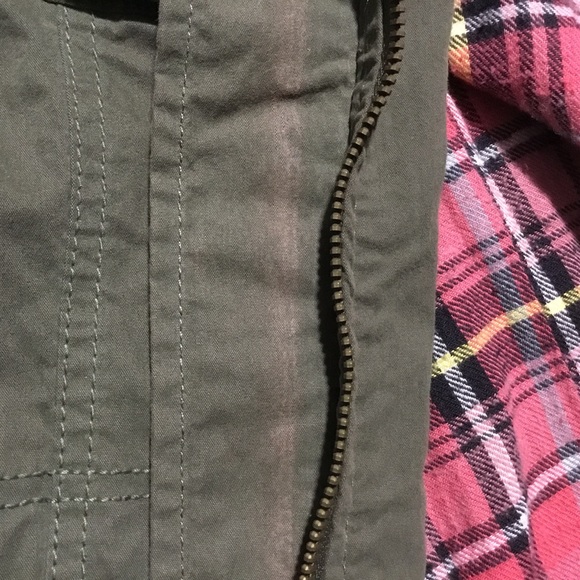 Old Navy โฆ Army Green & Pink Plaid Utility Coat (S) - Picture 7 of 9